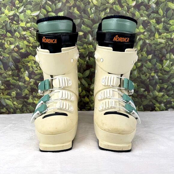 {Nordica} RARE Syntech F8 Ski Boots, Micro-Flex Buckles & Pure Wool-Lined main image 12
